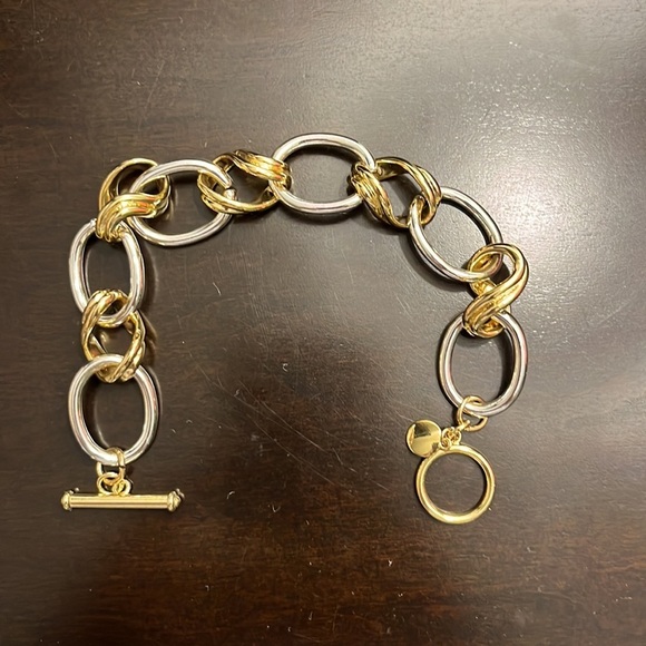 Gold and Silver Link Bracelet - Picture 4 of 4